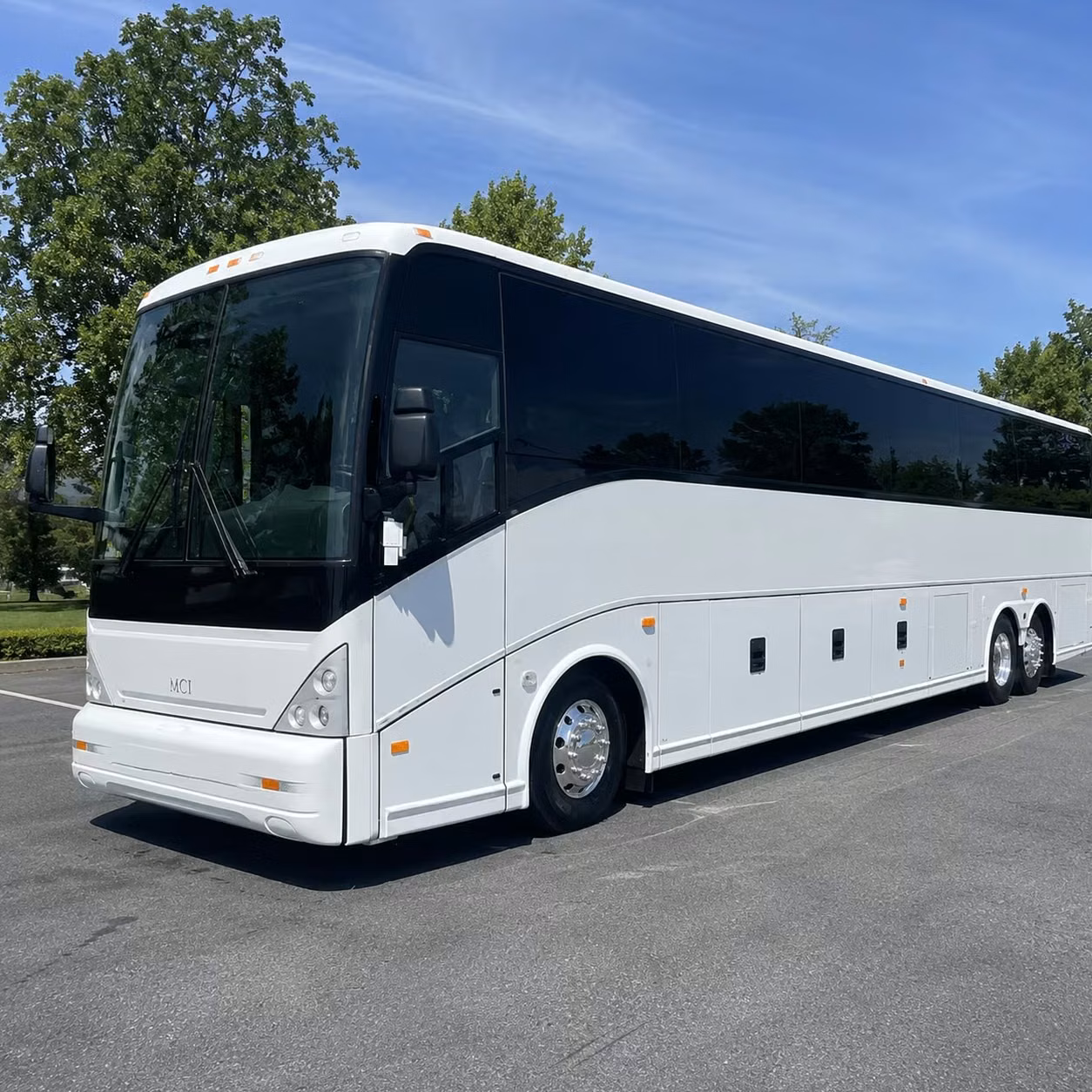 bus rental options for baton rouge trips