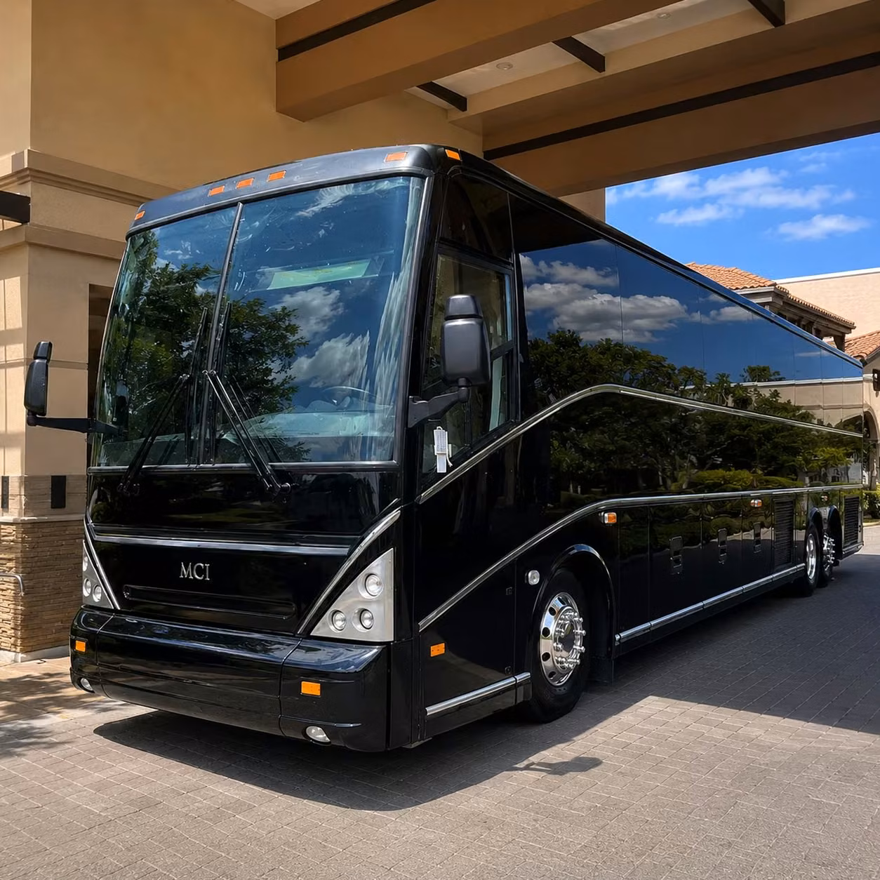 employee shuttle services for baton rouge s growing corporate corridor
