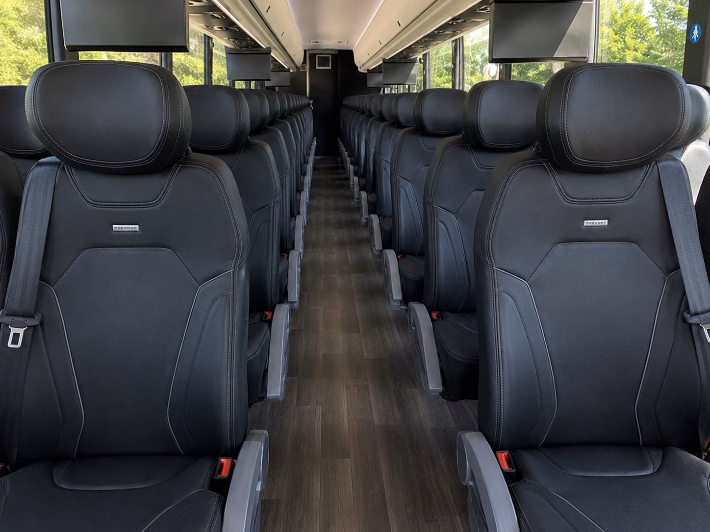 it just got easier to arrange hotel to venue shuttles for out of town wedding guests
